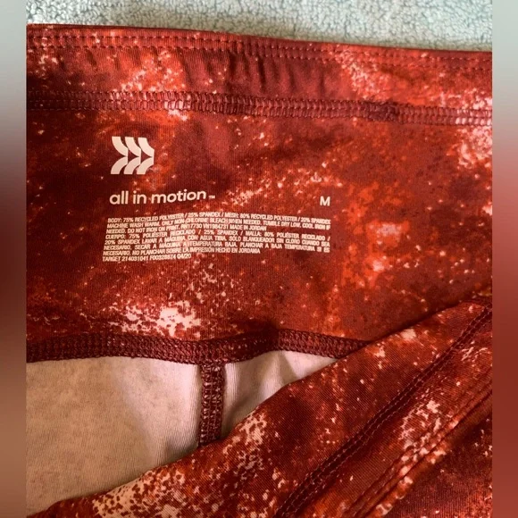 all in motion Women’s Cropped Red White Space Leggings with Pockets - Medium - Picture 5 of 9